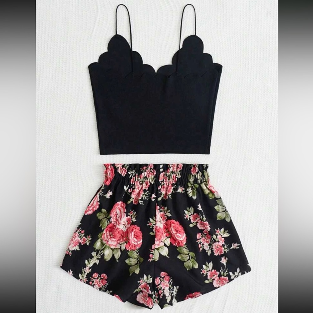 Boho scallop trim cami top and floral print paper bag waist shorts 2 piece set - Picture 9 of 10